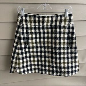 J Crew 100% Wool Skirt Womens Size 4 Ivory Black Plaid Academia Old Money